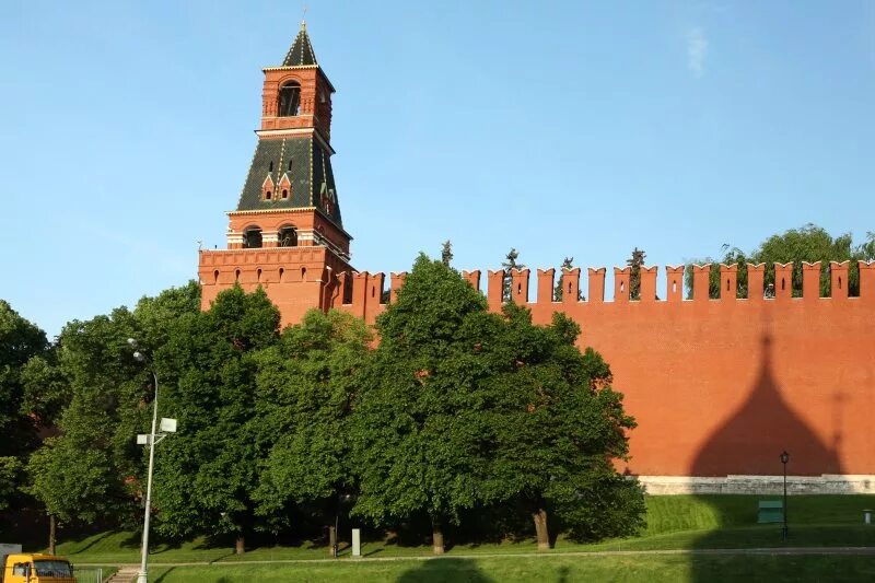 Беклеми́шевская башня московского кремля. Набатная башня московского кремля фото. Водовзводная башня московского кремля. Башни московского кремля царская башня. Самая маленькая башня в москве.