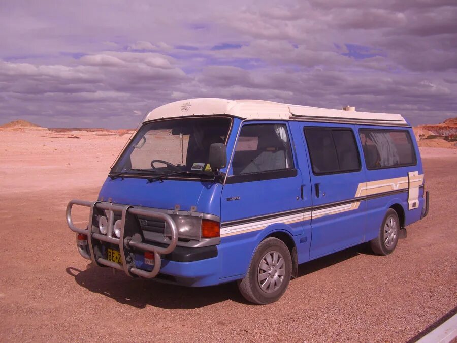 Mazda e2000 Camper. Мазда Бонго е2000. Mazda e2000 Campervan. Mazda e2000 '1989–97. Mazda e