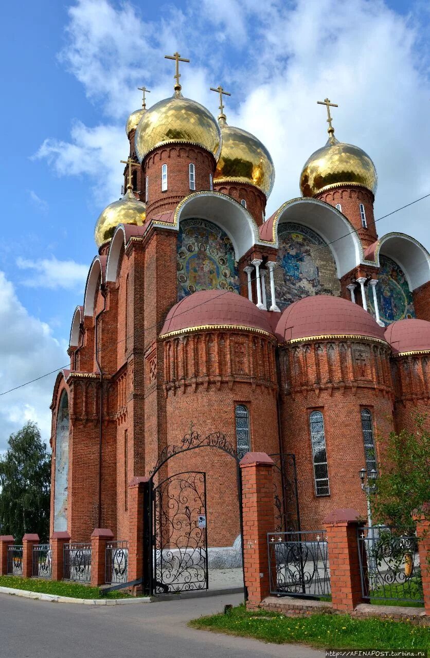 комплекс свято-введенского женского монастыря иваново. зарядье. спаса градовская церковь в брянске. иваново город введенский женский монастырь. комплекс свято-введенского женского монастыря иваново.