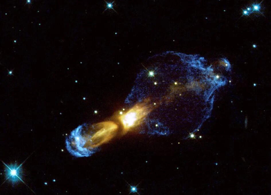 Самые большие космические объекты. Туманность тухлое яйцо. Планетарная туманность NGC 2438. Планетарная туманность стухшее яйцо. Смерть звезды в космосе.