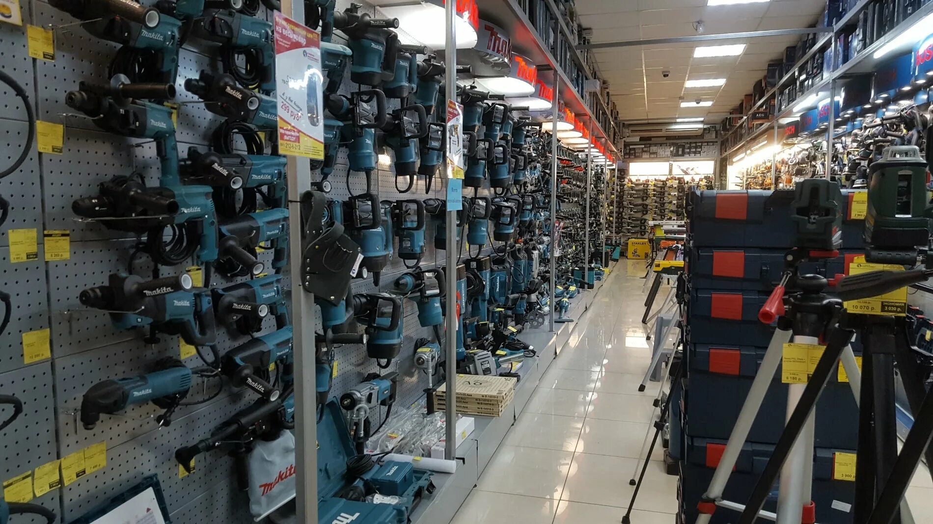 220 вольт магазин баннер. магазин электрики вольт. магазины электрозапчастей в хабаровске. 12 вольт сто новокузнецк. магазин вольт часы работы.