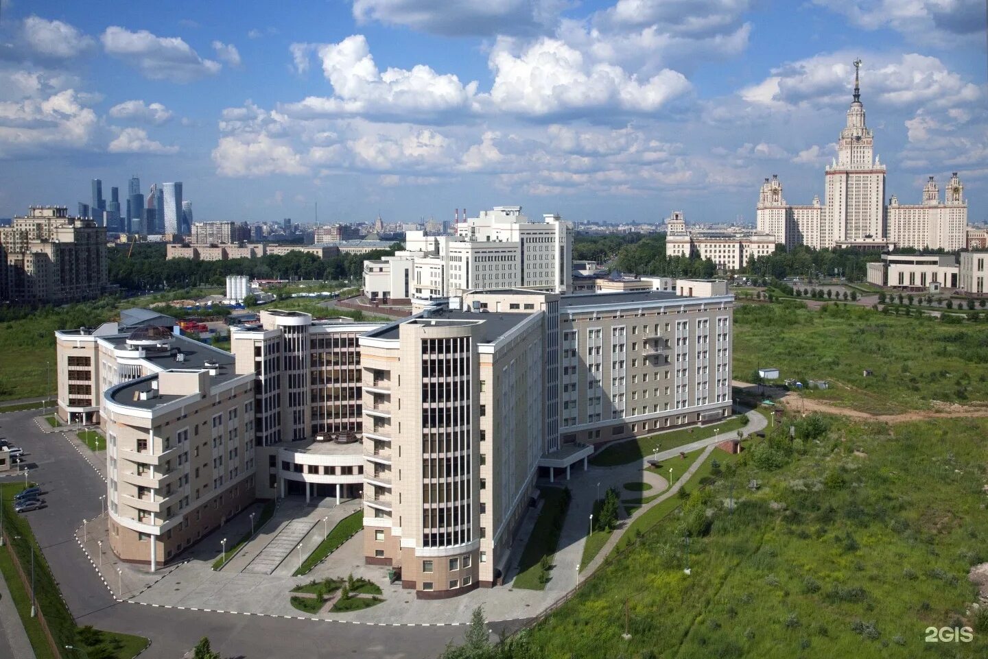 мгу ломоносова экономика. чем отличается экономический факультет от эконом менеджмента в мгу. мгу аудитории экономического факультета. ректор эф мгу. мгу им ломоносова экономический факультет.