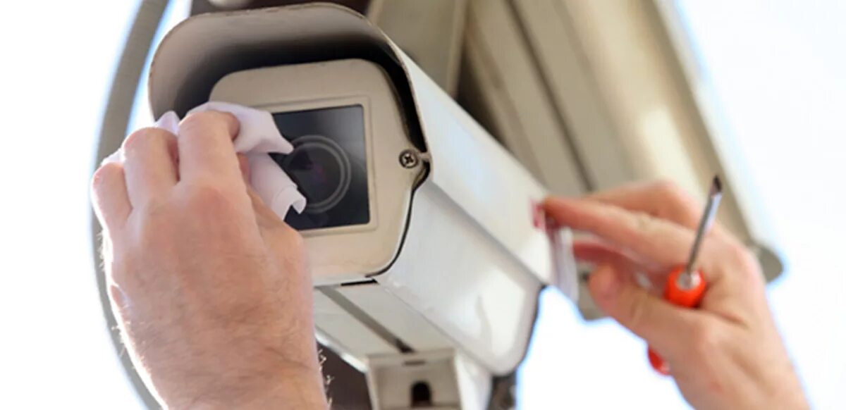 Монтажник видеонаблюдения. Монтаж видеонаблюдения. Монтаж видеокамер наблюдения. Монтаж видеонаблюдения. Обслуживание камер.