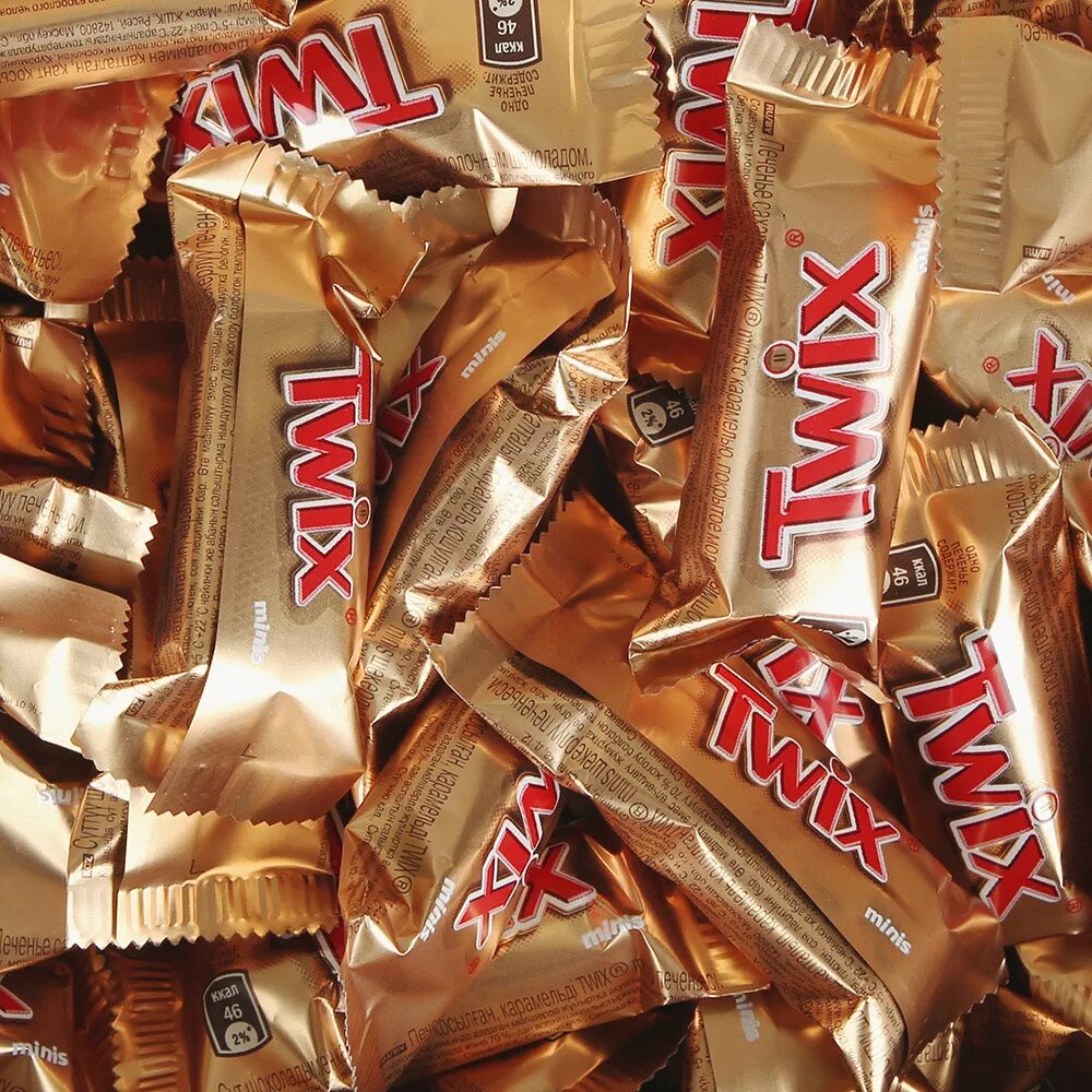 Сладости килограммами. Твикс Минис. Twix Minis 1кг. Шоколадные конфеты Twix Minis (1 кг). Твикс шоколад 1 1.