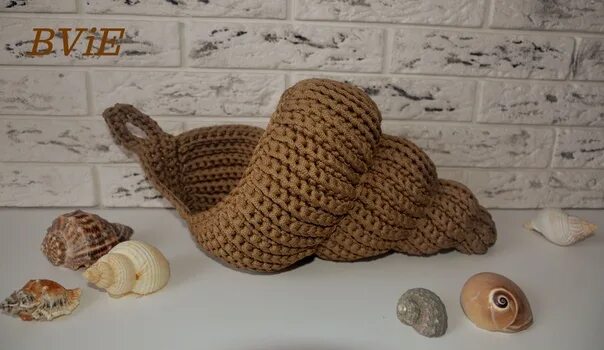 Корзина из джута крючком. Мочалка из джута. Ракушка из джута. Ракушка из джута. Вязаные корзинки ракушки.