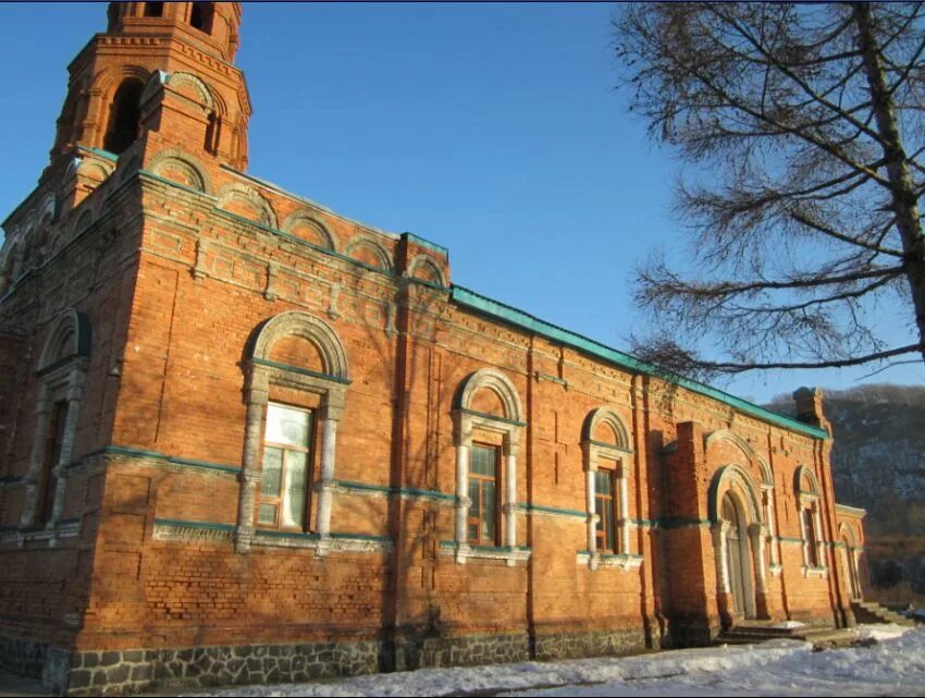 Поселок раздольное. Монастырь Раздольное Приморский край. Казанский храм Раздольное Приморский край. Женский монастырь в Раздольном Приморского края. Раздольное Церковь Казанской иконы Божией матери.