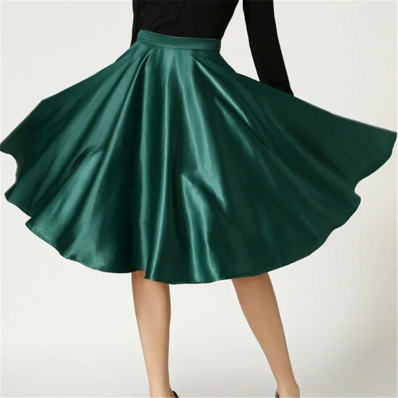 Атласная юбка купить. Satin Midi skirt юбка. Атласная юбка. Атласная юбка солнце. Атласная юбка клеш.