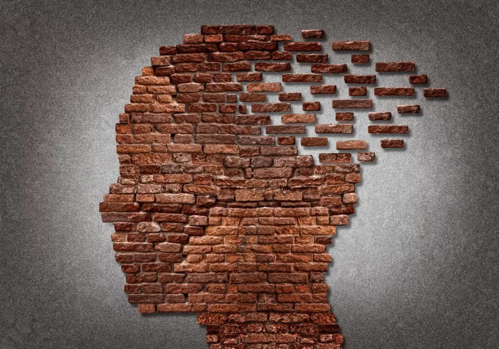 Обои из кирпича. Ровные отштукатуренные стены. Выровним стены. Дыра в бетонной стене. Выровним стены.