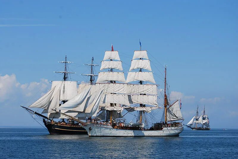 Фрегат паллада владивосток. Парусник statsraad lehmkuhl. Ship festival. Фестиваль судно. Ship festival.