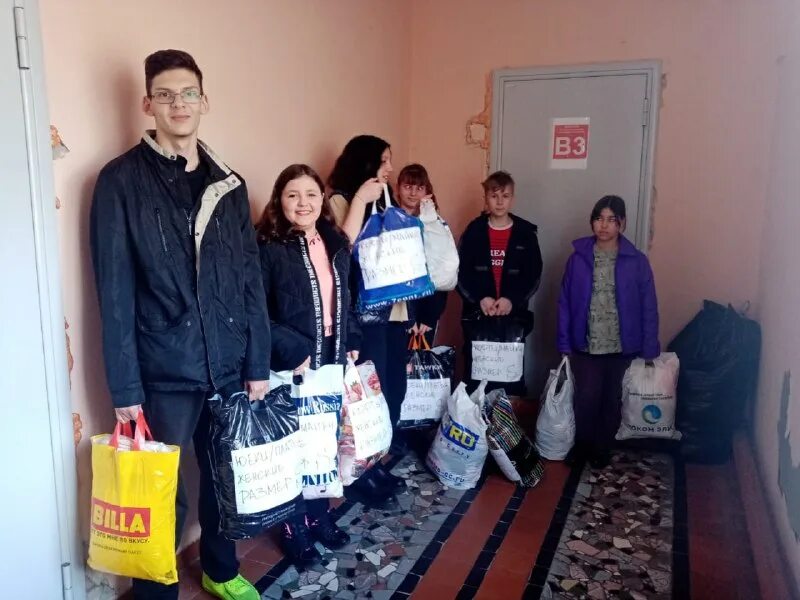 Пункты выдачи одежды нуждающимся. Село краснолипье воронежская область. Вещи на благотворительность. Вещи нуждающимся воронеж. Церковь вещи для нуждающихся улан-удэ.