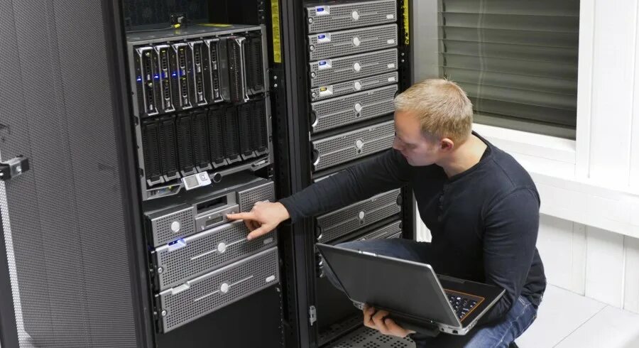 Monitor servers