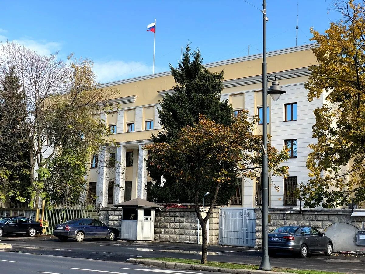 Консульство румынии сайт. Посольство в румынии в бухаресте. посольство румынии в москве.