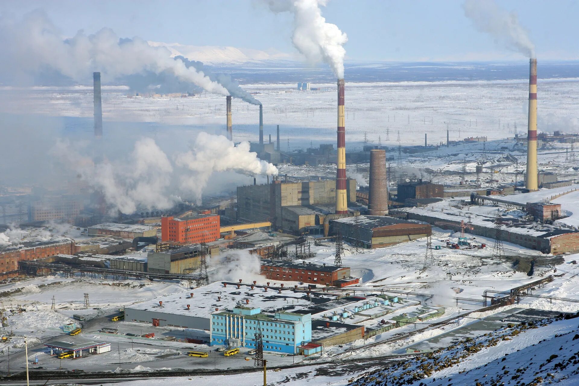 2 февраля 2015 г. Норильский завод Норникель. Норильск завод никель. Красноярск завод Норникель. Норникель завод в Норильске.