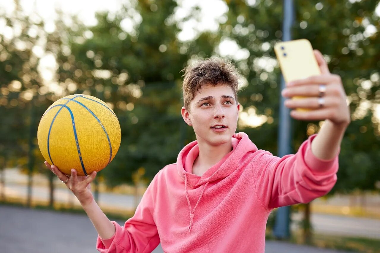 Уфимский блоггер. University sports festival boys athletes