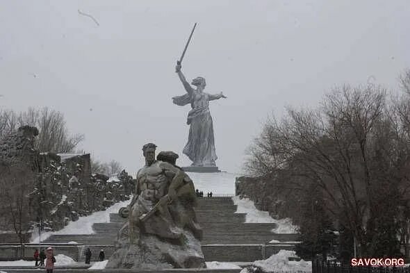 Сталинградская битва мамаев курган бои. Сталинградская битва Мамаев Курган битва. Мамаев Курган Сталинград 1943. Мамаев Курган высота 102. Мамаев Курган 1943 год.