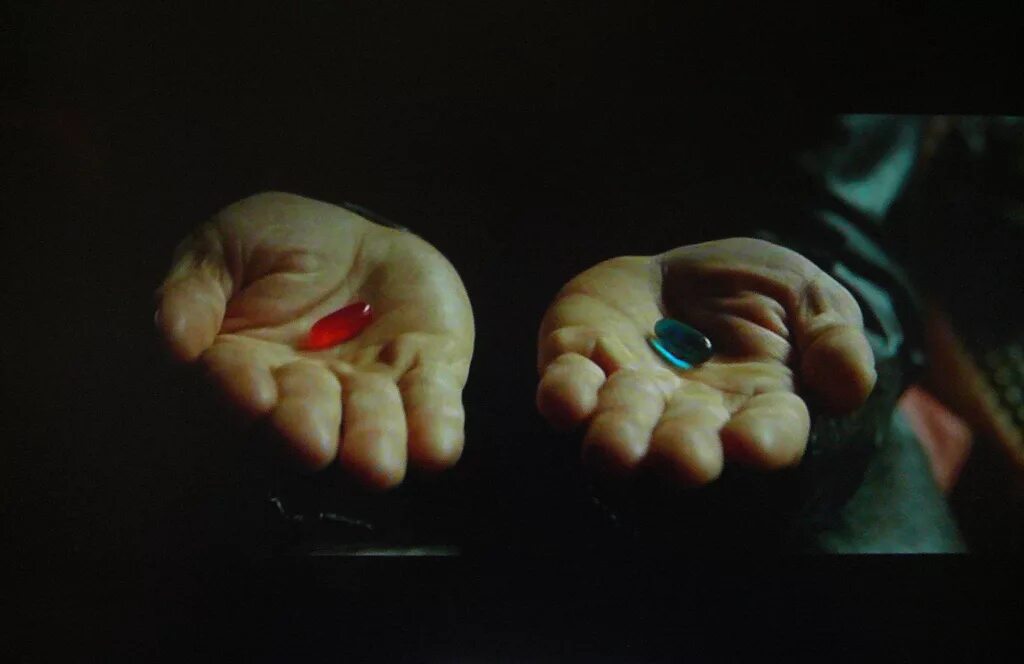 матрица морфеус две таблетки. Red or blue pill. морфеус матрица синяя и красная. Red pill blue pill. морфеус две таблетки.