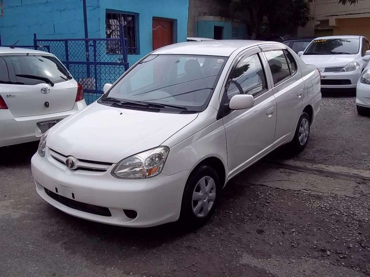 Купить тойоту плац. Toyota Platz. Тойота Платц 2010. Toyota Platz 2008. Тойота Платц 2002.