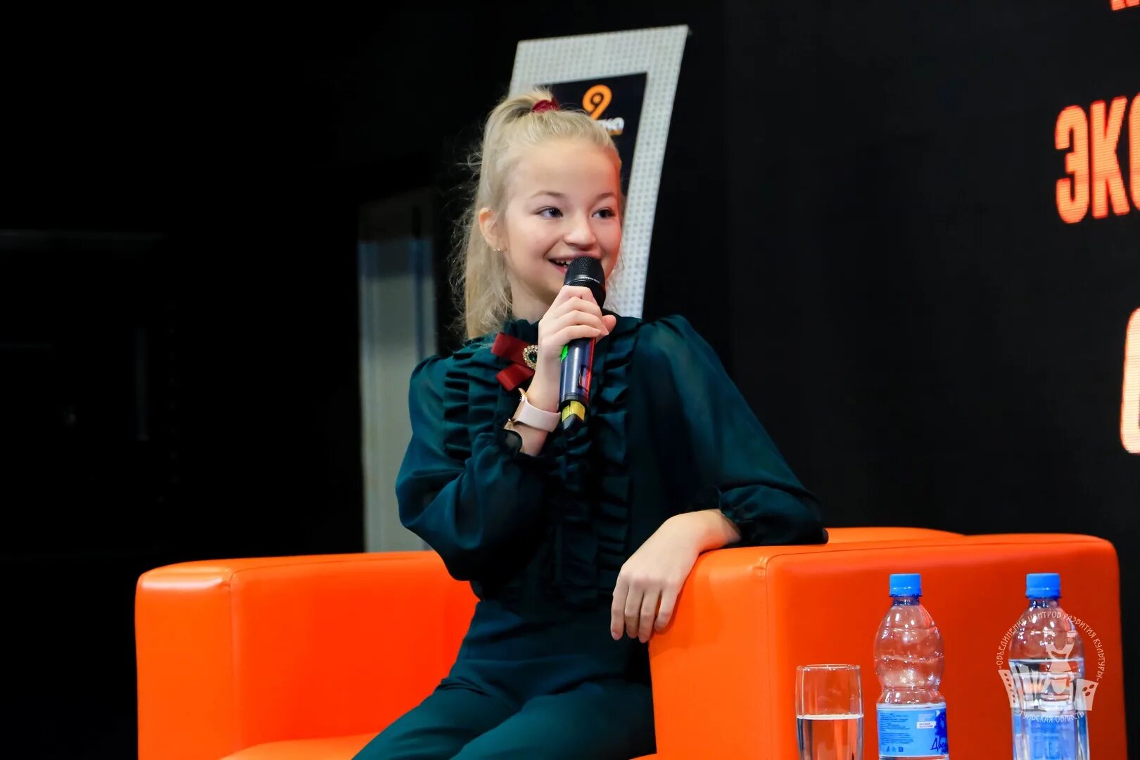 Варвара саранцева озвучивает машу. Варвару саранцеву. Варвара саранцева маша. Варвара саранцева 2021. Варвара саранцева озвучивает машу.