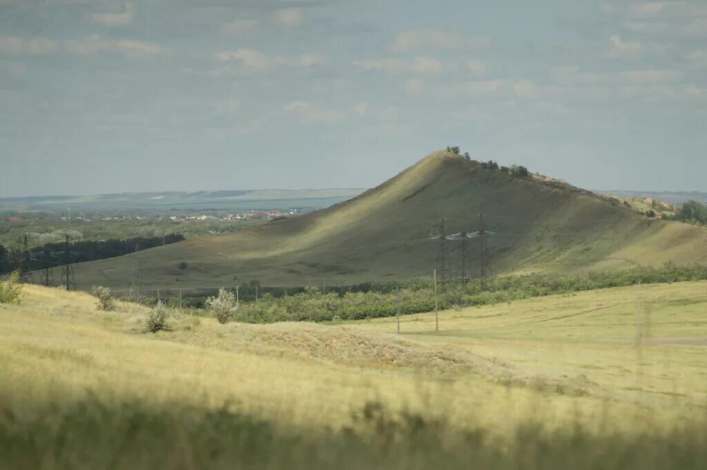 Гора Гребенская (Гребени). Гора Гребени Оренбургская область. Гора Гребени Сакмарский район. Гребенская гора в Оренбургской области. Село гребень