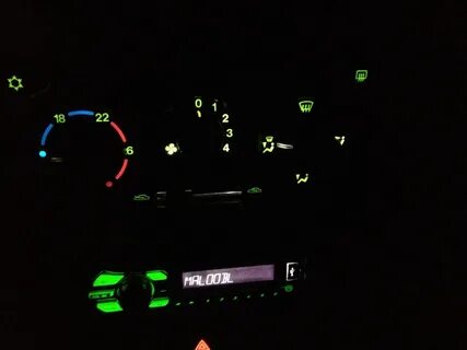 Замена лампочек в приборной калина 1