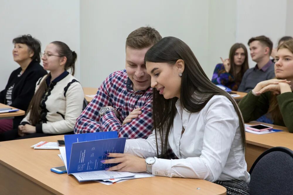 Ниу вшэ абитуриенту. Студенты высшей школы экономики. НИУ ВШЭ магистратура. Студенты НИУ ВШЭ. Студенты выпускники ВШЭ.