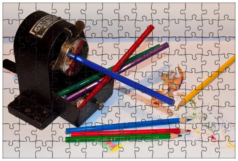 Точилка наждачка для карандашей. Как заточить точилку для карандашей. Точилка для карандашей механическая. Как наточить точилку для карандашей в домашних условиях. Заточка карандаша.