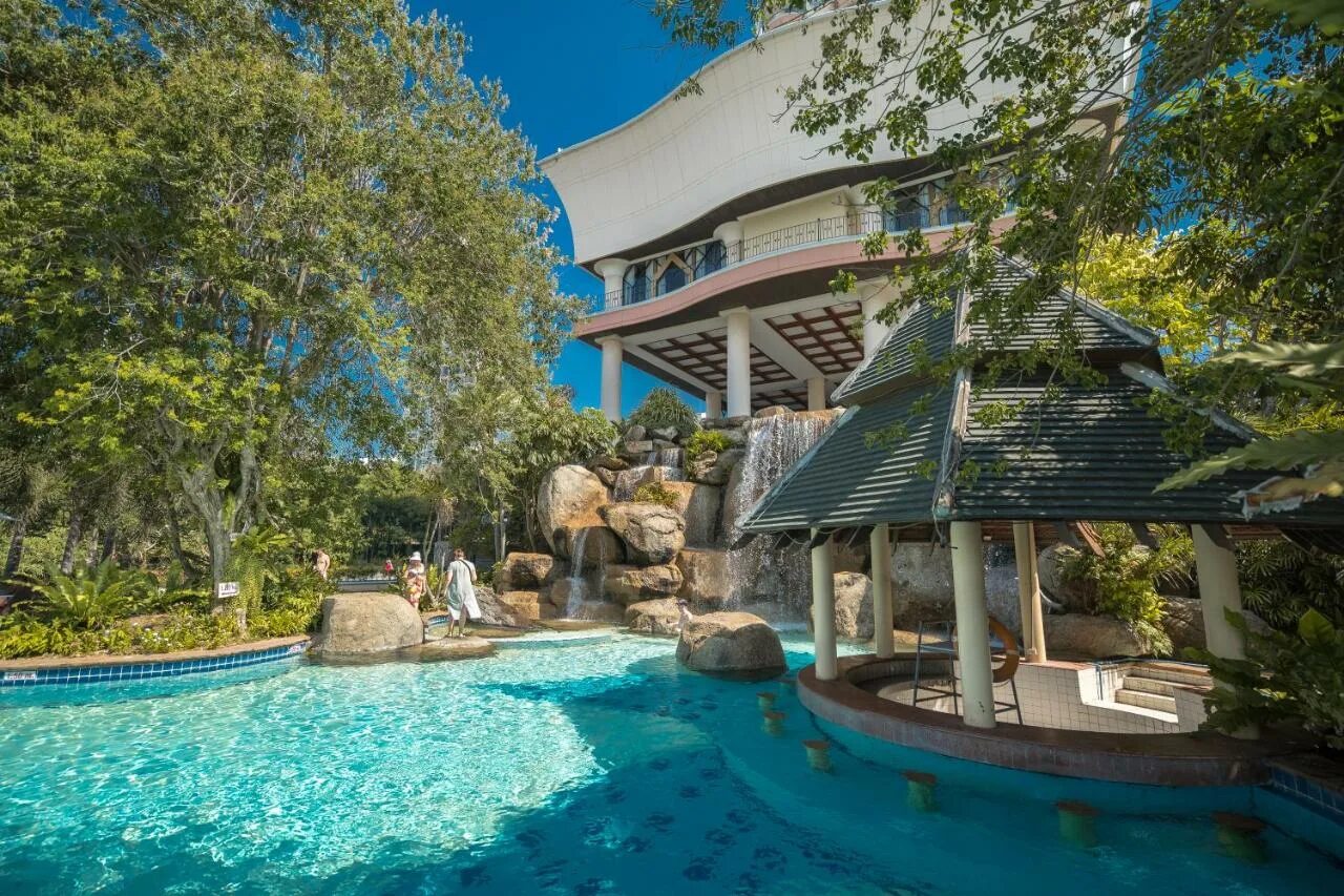 Long beach garden hotel spa 4 паттайя. Лонг бич гарден паттайя. long beach garden 4 таиланд паттайя. лонг бич гарден паттайя 2025. long beach garden hotel в паттайе.