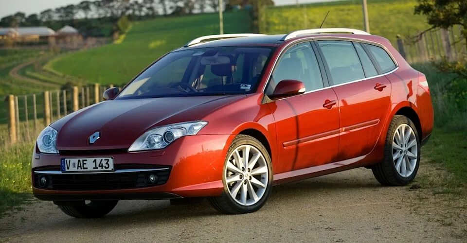 Купить renault laguna 2. Рено Лагуна 2007 универсал. Рено Лагуна 3 универсал. Рено Лагуна универсал 2008. Renault Laguna III Estate.