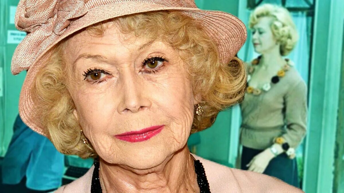 светлана немоляева. светлана немоляева и александр лазарев. артистка светлана немоляева. сколько лет немоляевой сейчас. светлана немоляева 2021.