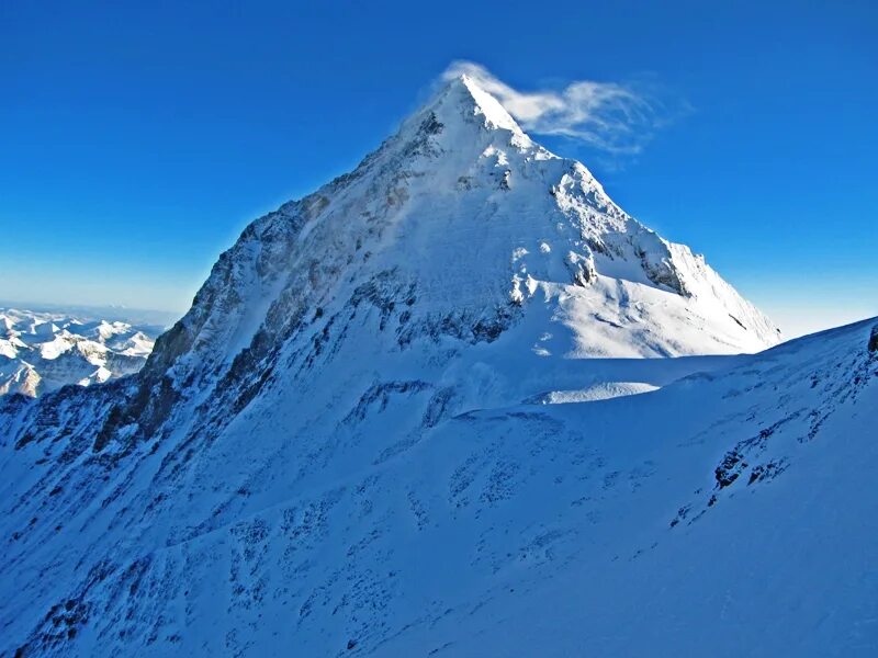 Самая высокая снежная гора