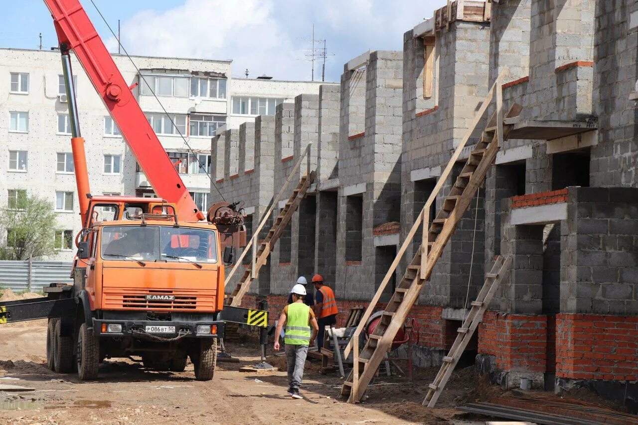Боровск переселение из аварийного жилья последние новости. Дом в аварийном состоянии. Переселение из аварийного жилья в 2021 в г семилуки. Договор мены аварийного жилья на новую квартиру. Договор мены аварийного жилья на новую квартиру.