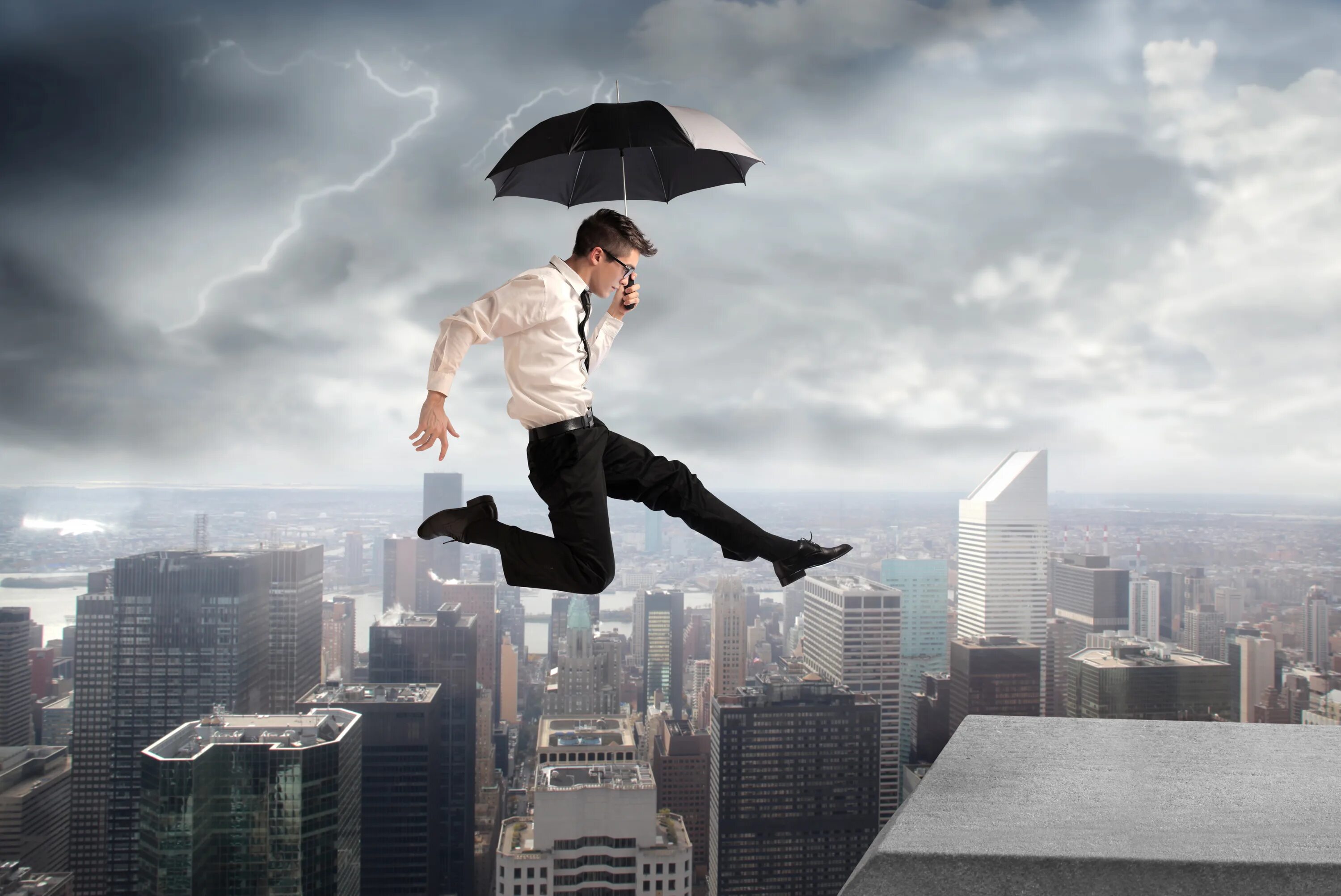 Мальчик потерялся в магазине. Боязнь высоты фобия. Мальчик в большом городе. Мальчик в большом городе. Мальчик в большом городе.