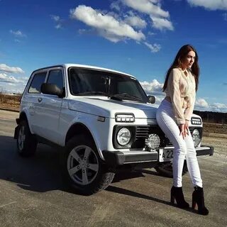 Ересек әйелдердің жалаңаш суреттері