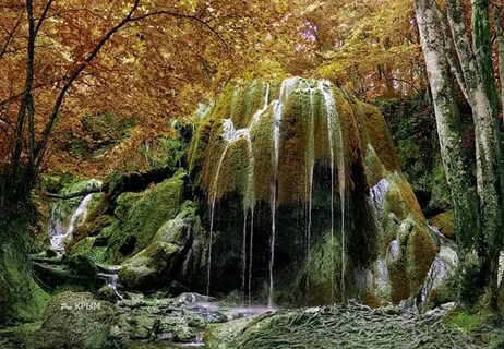 Расставьте знаки препинания водопад серебряные струи
