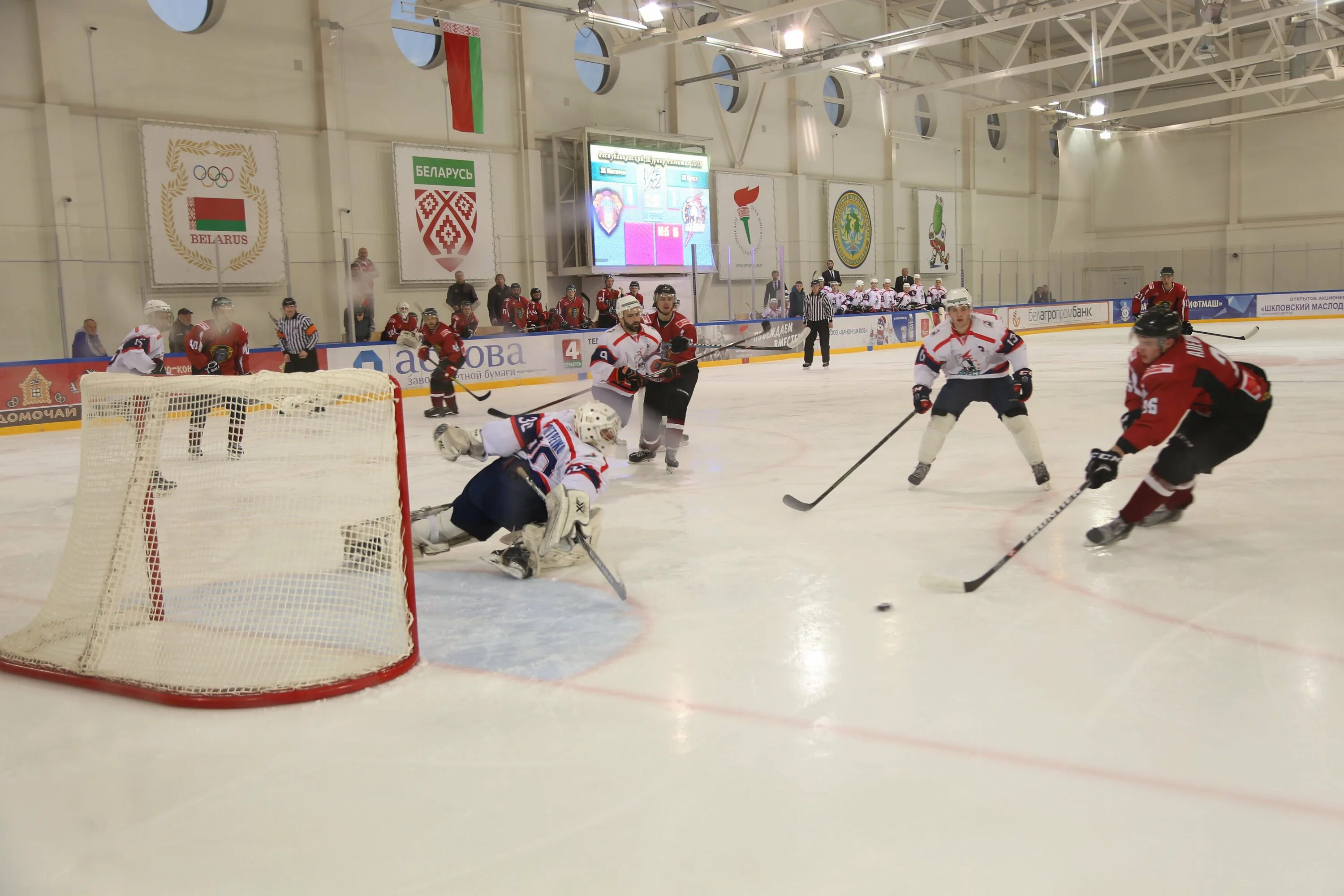 ледовый дворец в городе шклов республика беларусь. ледовая арена шклов. шклов ледовый дворец. ледовый дворец шклов. шклов ледовый дворец.