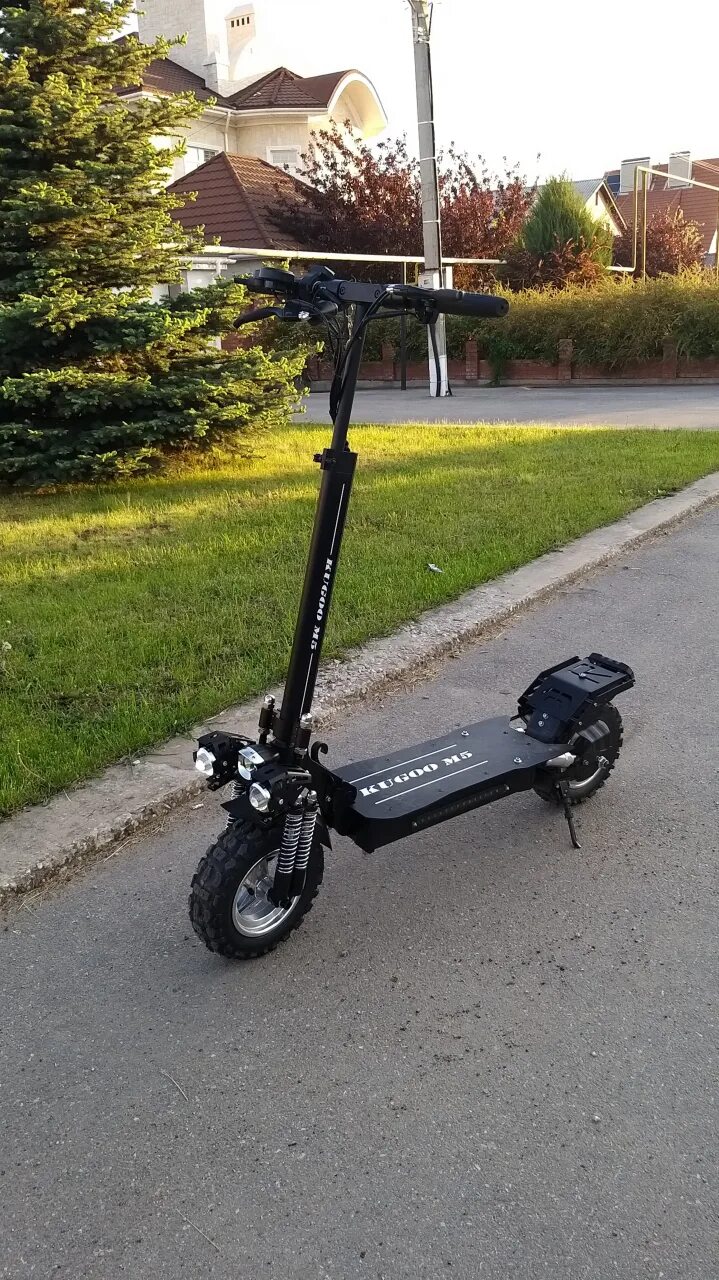Электросамокат kuga m5. Kugoo m5 jilong 1000w. Электросамокат куго м5 спорт. Kugoo m5 48v v 2. Электросамокат куго м5.