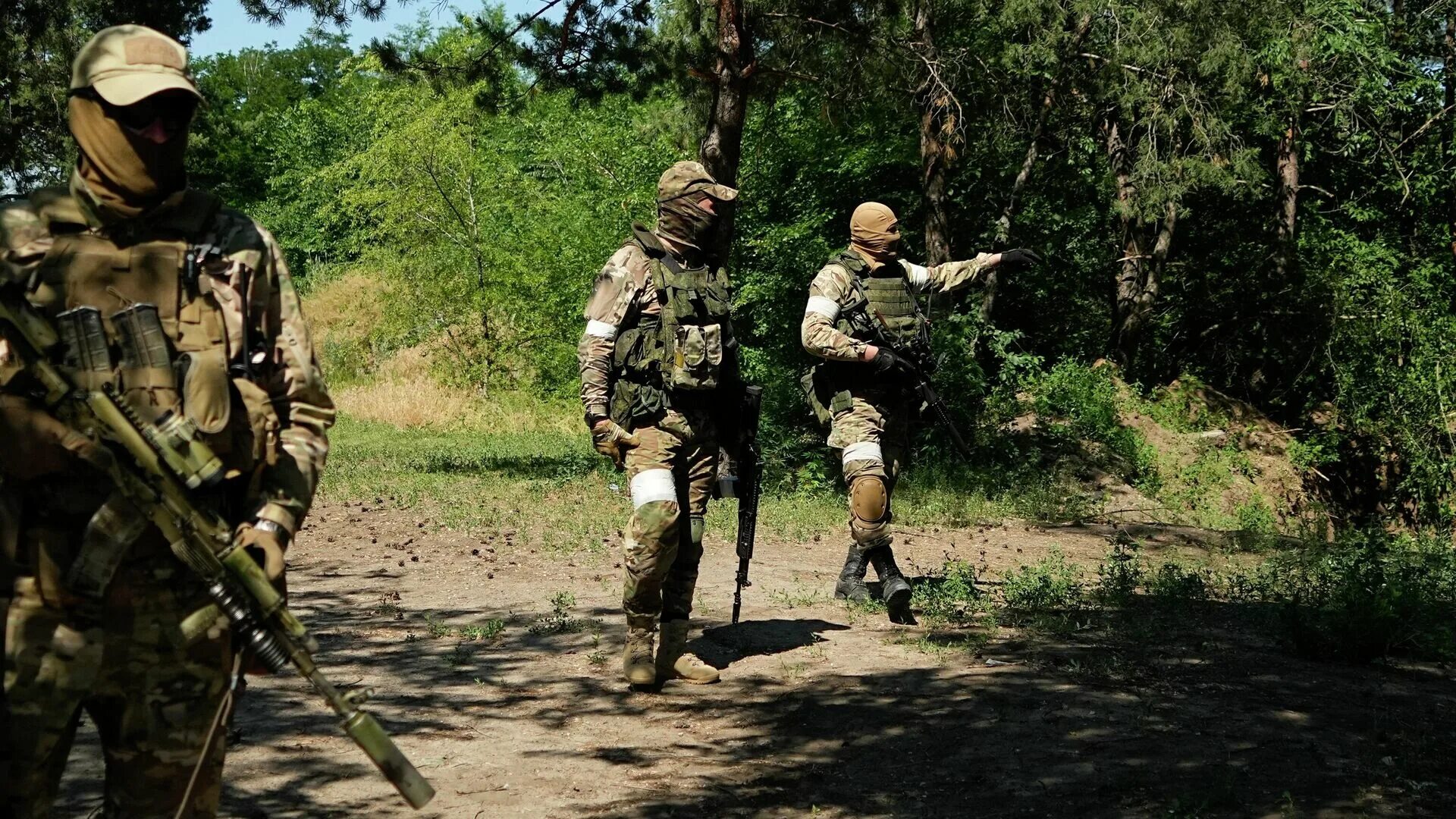 Бойцы в окружении. Украинские военные. Спецназ ВСУ. Солдаты ЛНР.