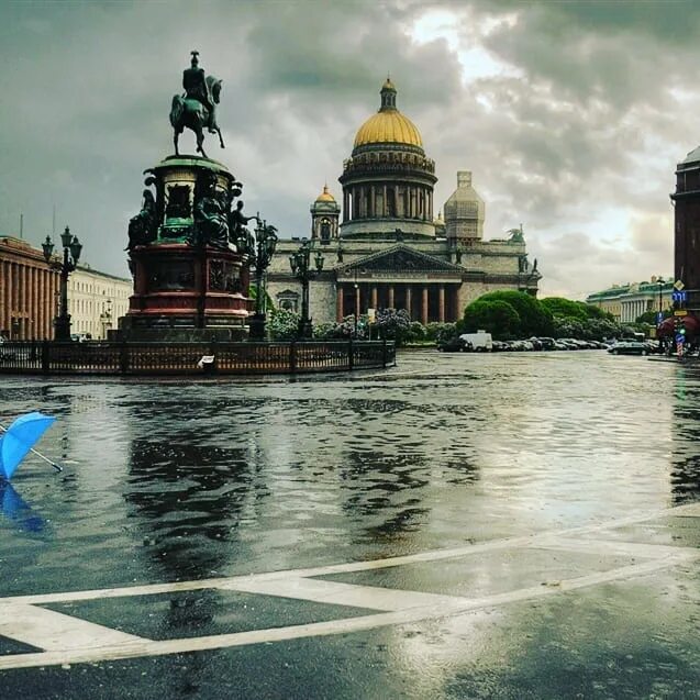 Свинцовое небо санкт-петербург. Небо питера. Дождь над петербургом. Дождь в петербурге. Дождь над петербургом.