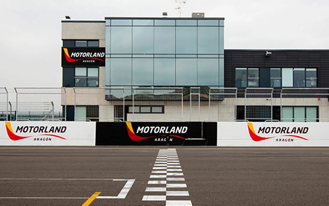 Моторлэнд минск. Моторлэнд. Моторлэнд моторлэнд. 59, к. Северный рынок павильоны.