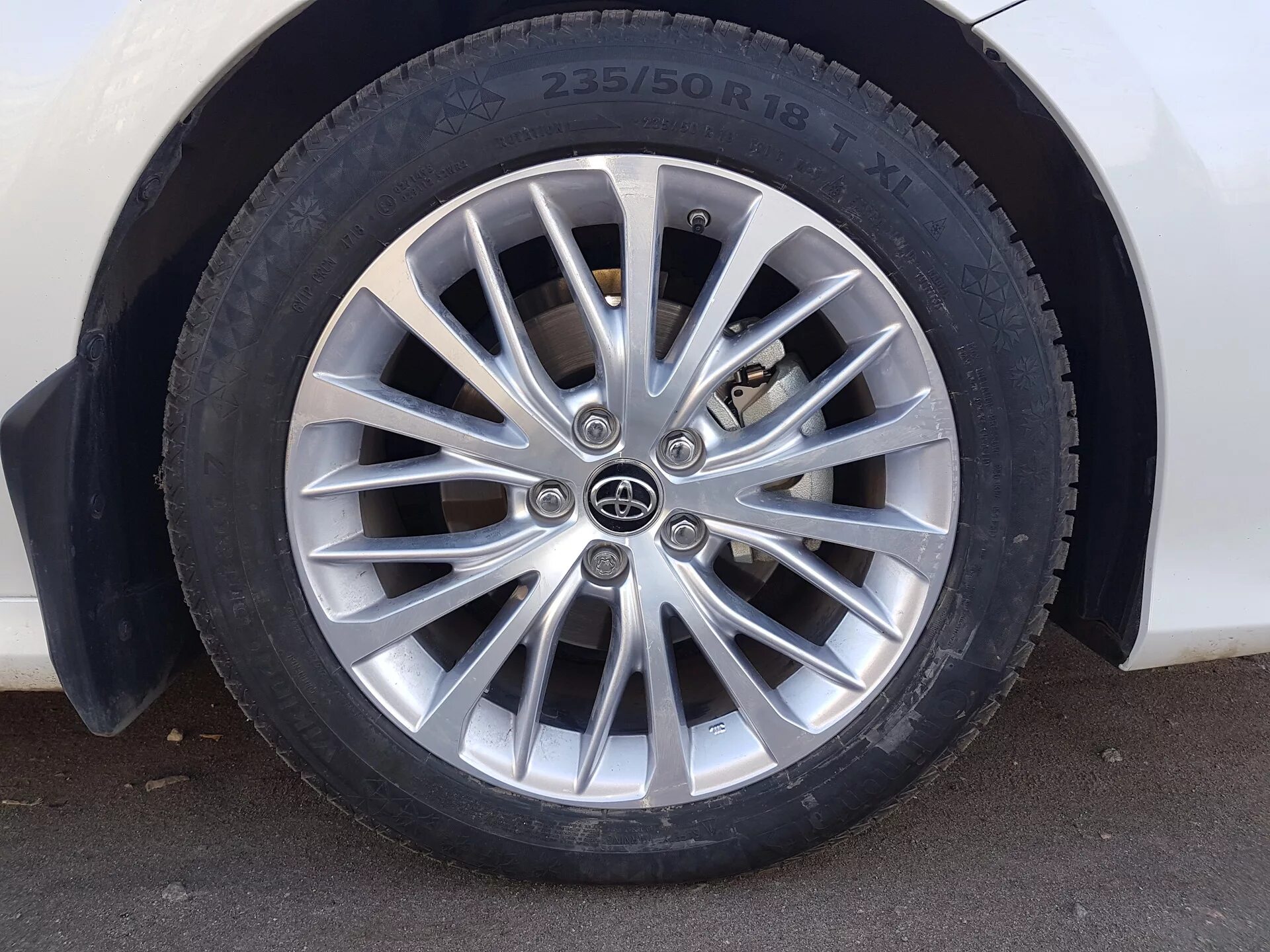 Колеса Toyota Camry 50 r18. Тойота Камри 70 колеса r17. Колеса на Камри 50 r17 235 55. Камри колеса 235/55 r17. Колесо тойота продажа