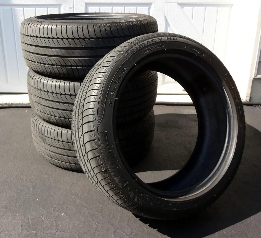 Мишлен р17 215/50 лето. Tires 215/55r17. Шины 215 60 17. Шины 205 60.