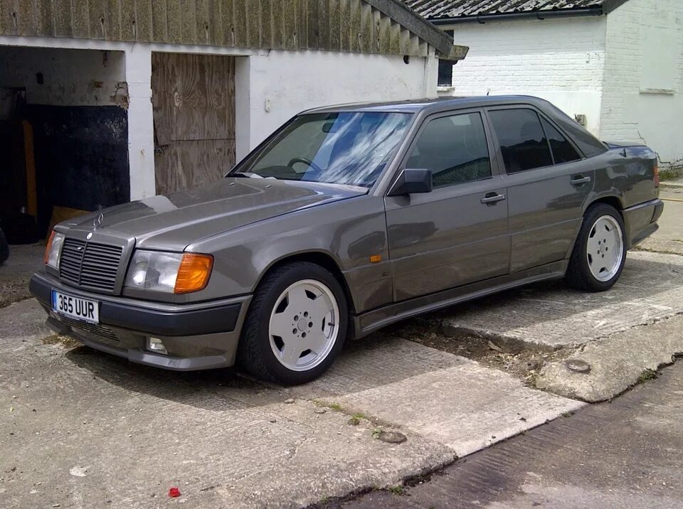 серый 124. Mercedes+mb+w124 1984. 172 цвет мерседес w124. Mercedes-benz w124, 1991. Mercedes 124 кузов.