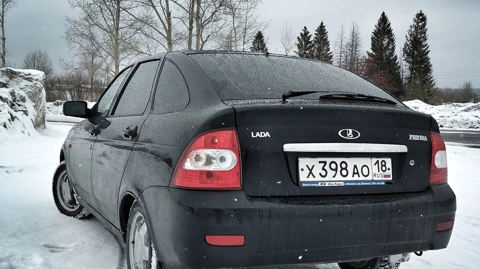 Приора хэтчбек зад. Приора 2 зад.