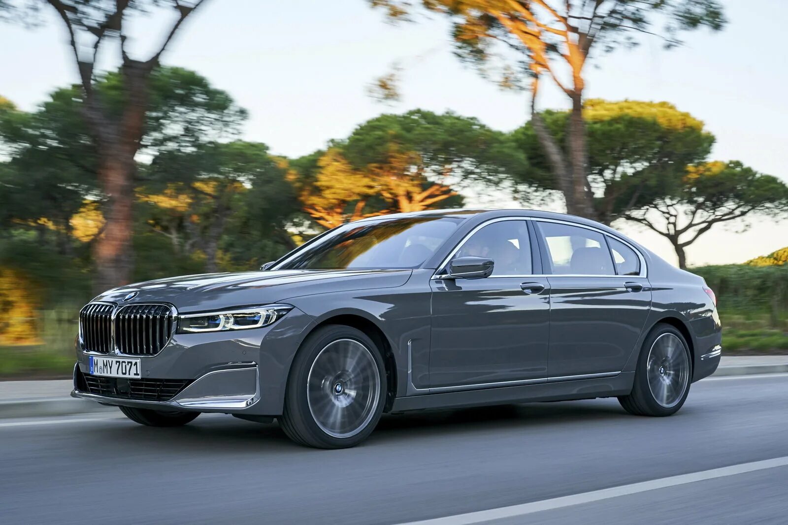 BMW 7 750li XDRIVE. BMW 750li g12. БМВ 750 li 2020. БМВ 750 li XDRIVE. Series 7 series 8