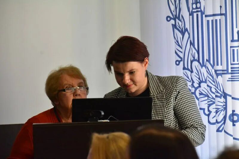 Отипл мгу. Николай альшенко красный сулин. Отипл мгу. Торжественное вручение дипломов выпускникам факультета. Отипл мгу.