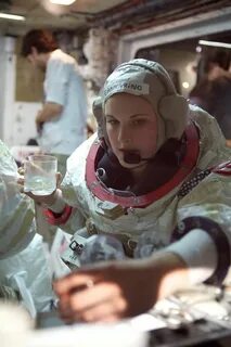 Человек без скафандра в космосе