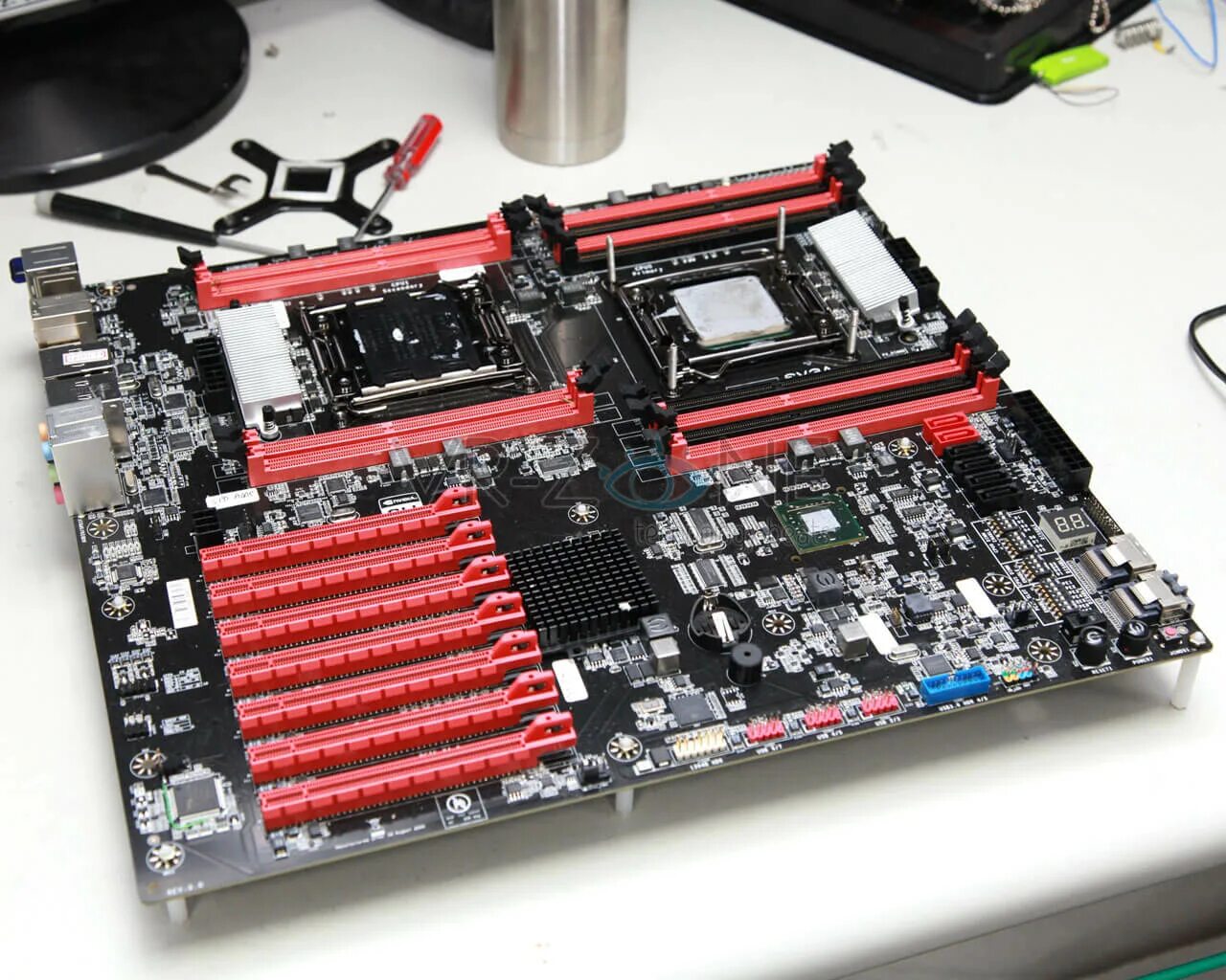 EVGA 2011-3 motherboard. Материнская плата lga2011 x79 мини. EVGA classified SR-X 2011. Материнская плата Maximus 2011 сокет.