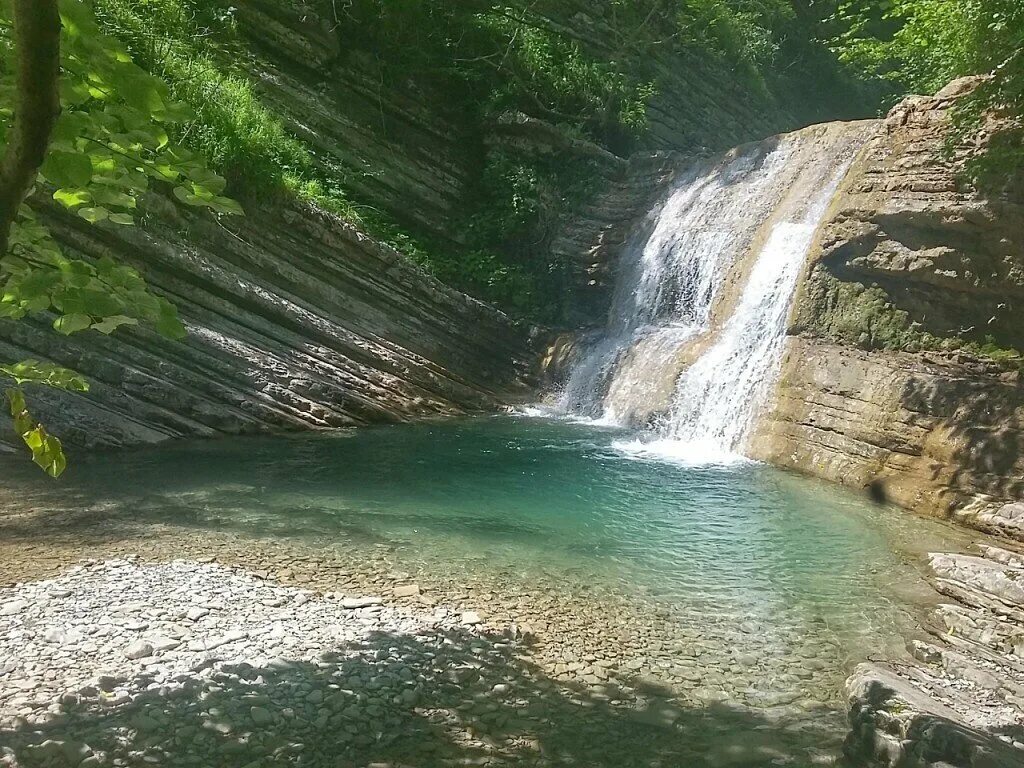 Где купить в краснодарском крае. Пшадский водопад в Геленджике. Водопады Пшада Анапа. Водопады реки Пшада.