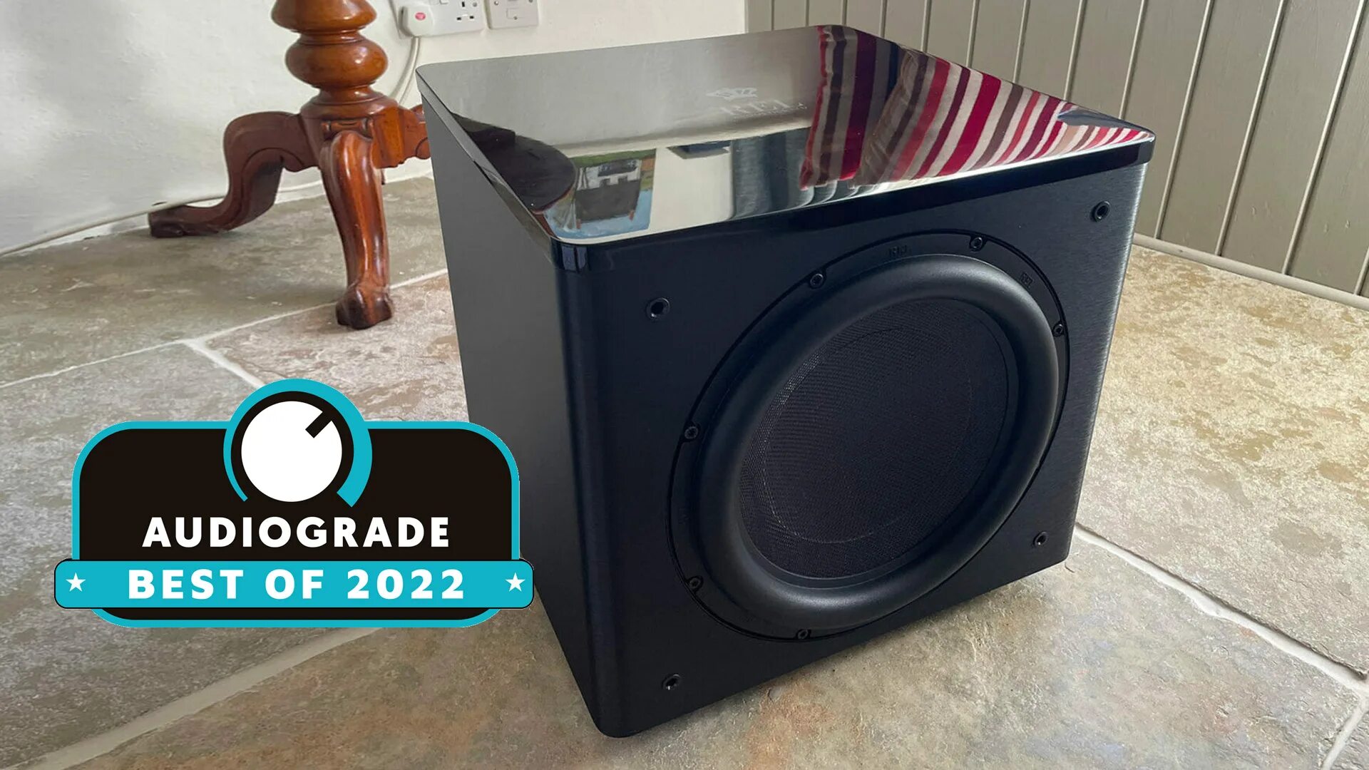 5. Сабвуфер года. Сабвуфер динамик pioneer 1300w. Сабвуфер акустическая модель. Mtx t610s-22.