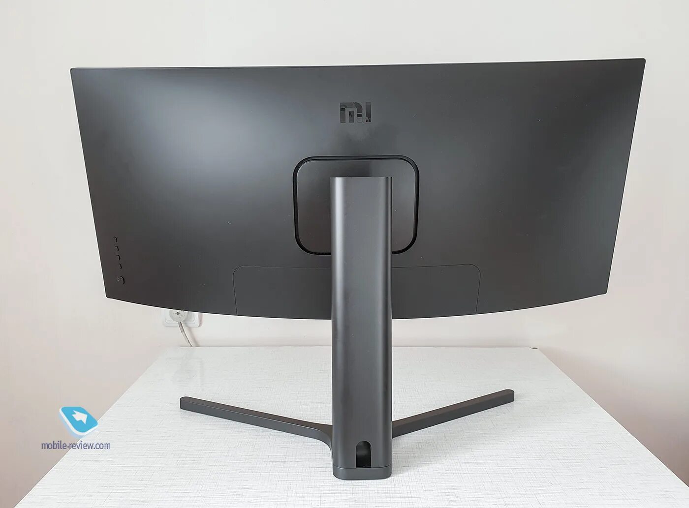 Монитор xiaomi 34 дюйма. Монитор Сяоми 34 дюйма. Монитор Xiaomi Curved display 34. Xiaomi 34 Curved display VESA. Xiaomi 34 Curved 144 Hz.